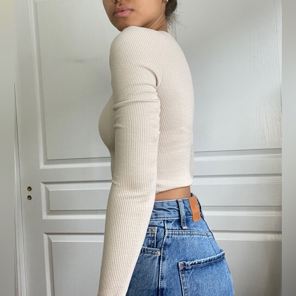 Textured crop top - Picture 4 of 9